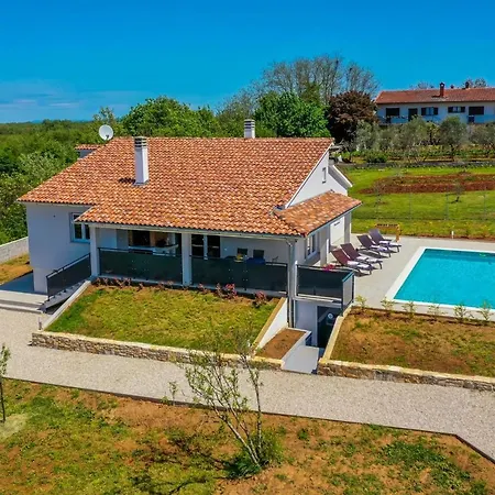 Βίλα Villa Roza