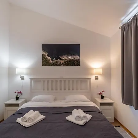 Βίλα Villa Roza
