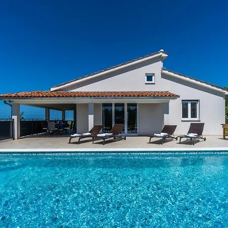 וילה Villa Roza Žminj